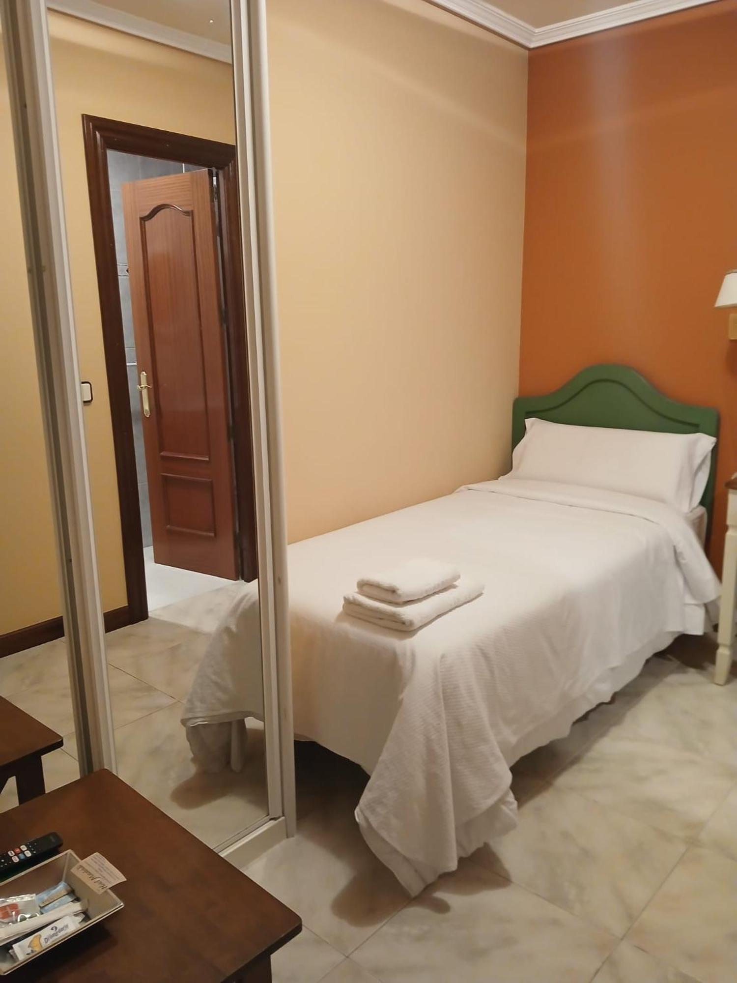 Hotel Matalenas Santander Bagian luar foto